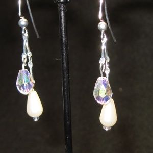 Ivory teardrop faux pearl & clear teardrop iridescent glass crystal earrings